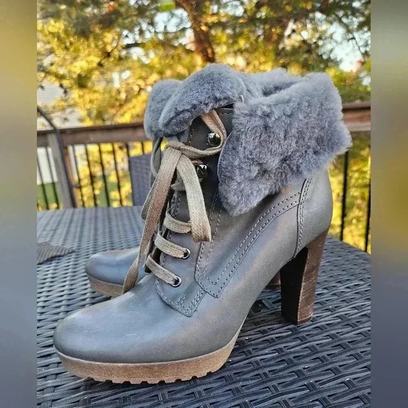 Manas Lea Foscati Faux Fur Collar Lace Up Ankle Boots Womens (8/38) - Picture 2 of 7